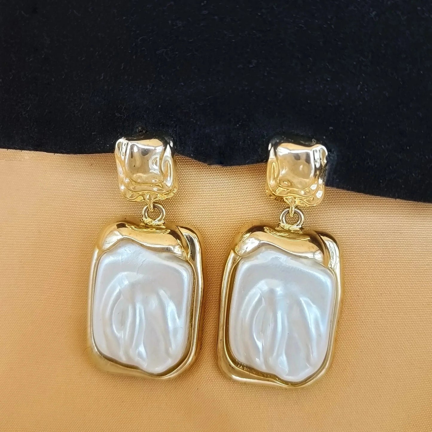 Statement Molten Pearl Earrings