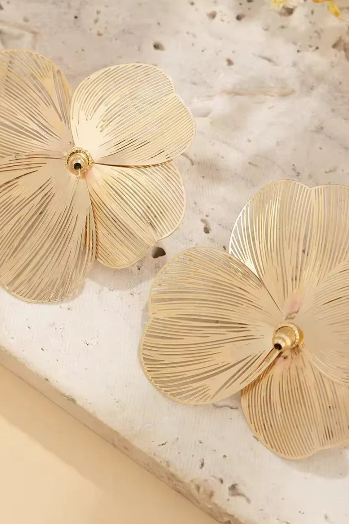 Golden Flower With Pearl
