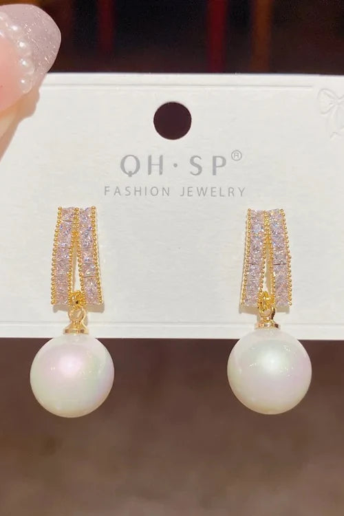 Glittery Glitter Pearl Drop Earrings
