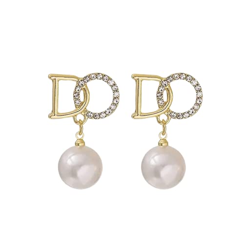 DO Letter Pearl Earring