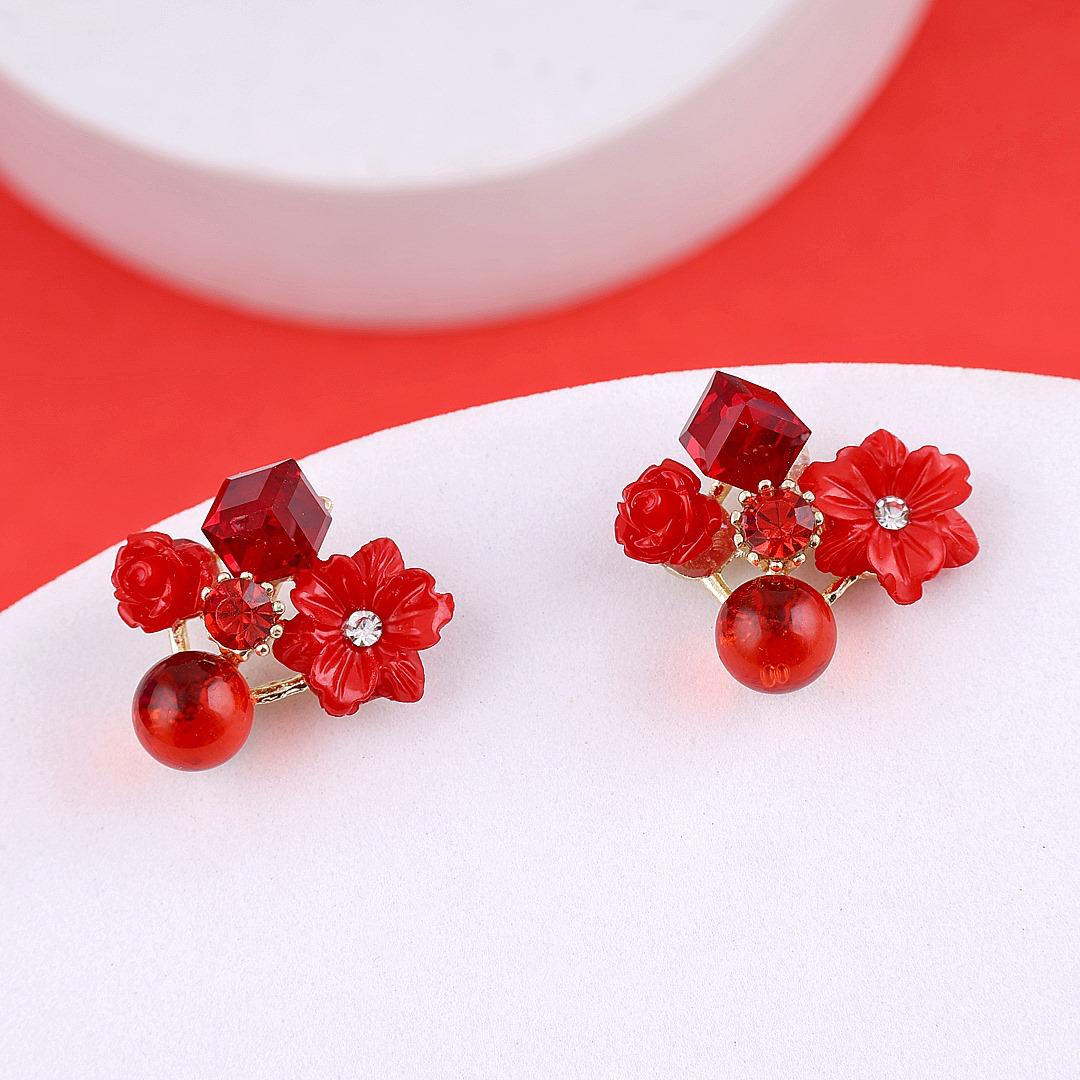 Red-Crystal Flower Stud Earrings