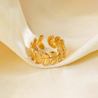 Elegant Leafy Band AdjustableRing