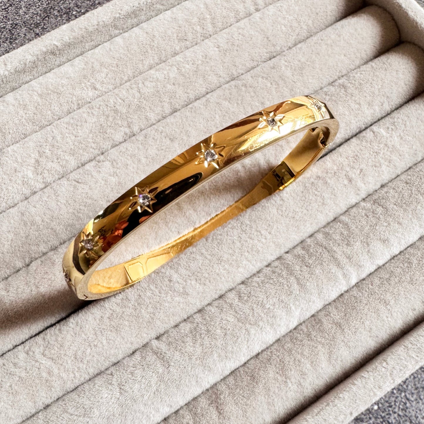 Starburst Bangle Bracelet ( Small Size )