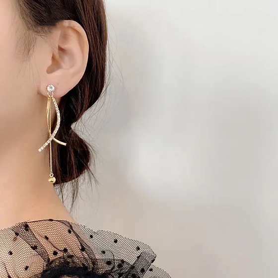 Arch Geometric Crystal Drop Earrings