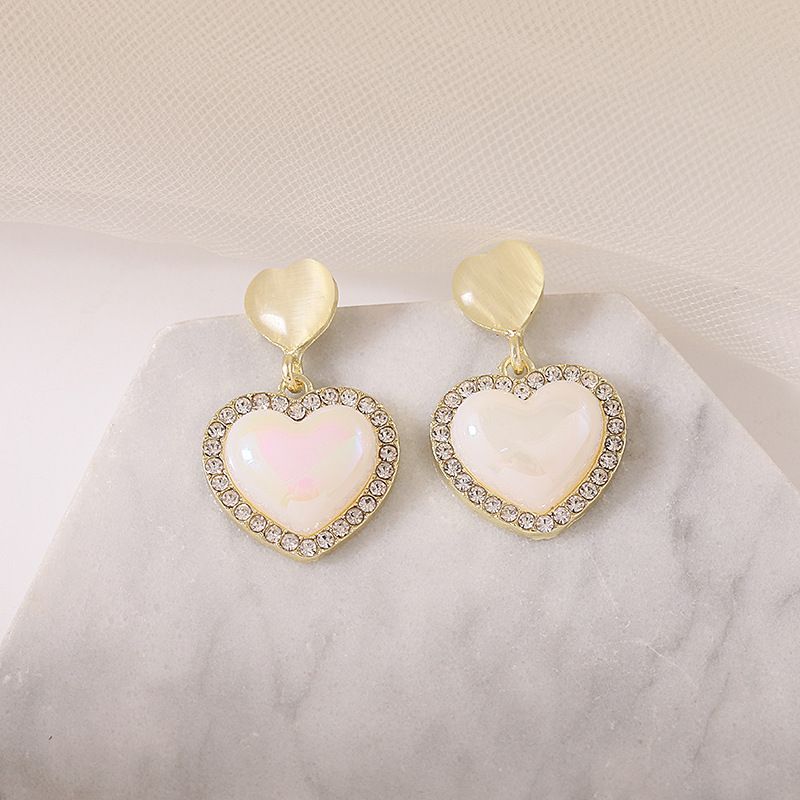 HeartBeat Pearl Cute Earrings