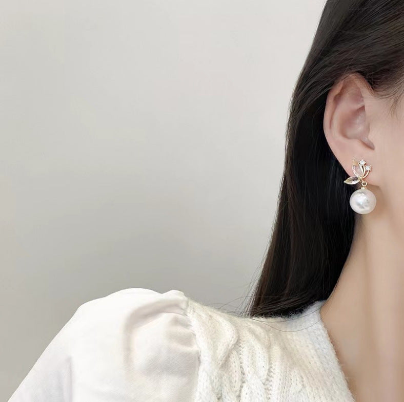 Pearl Flutter Earrings