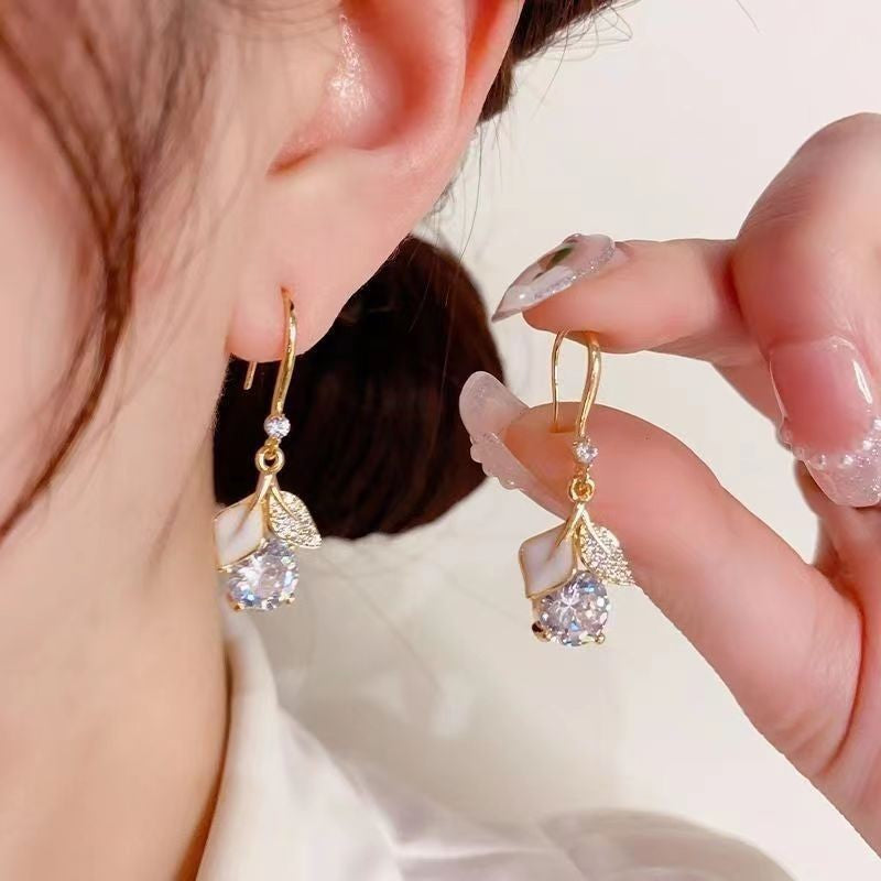 Falling Dew Earrings