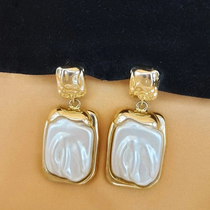 Statement Molten Pearl Earrings