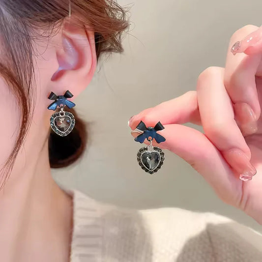 Bling Blogger Black Bow Earrings