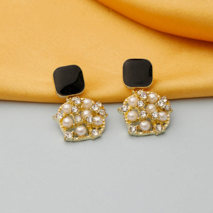 Glam Up Gold Earrings