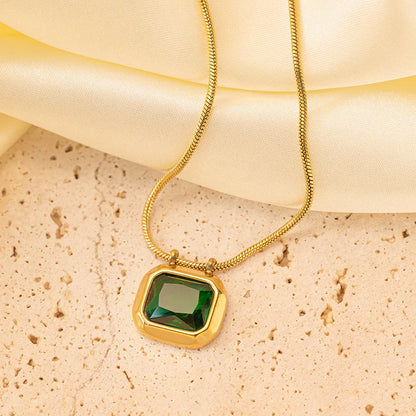 EMERALD GRACE NECKLACE