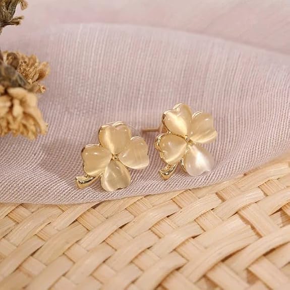 Clover Stud Earrings