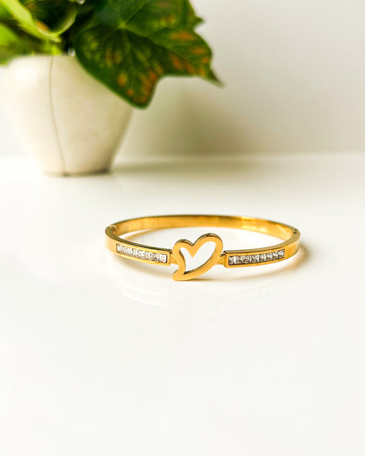 Eternal Heart Bracelet