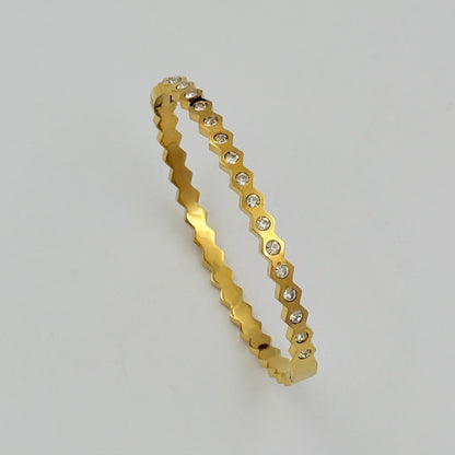 Glowline Bangle – 18K Gold Plated | Stainless Steel | Waterproof