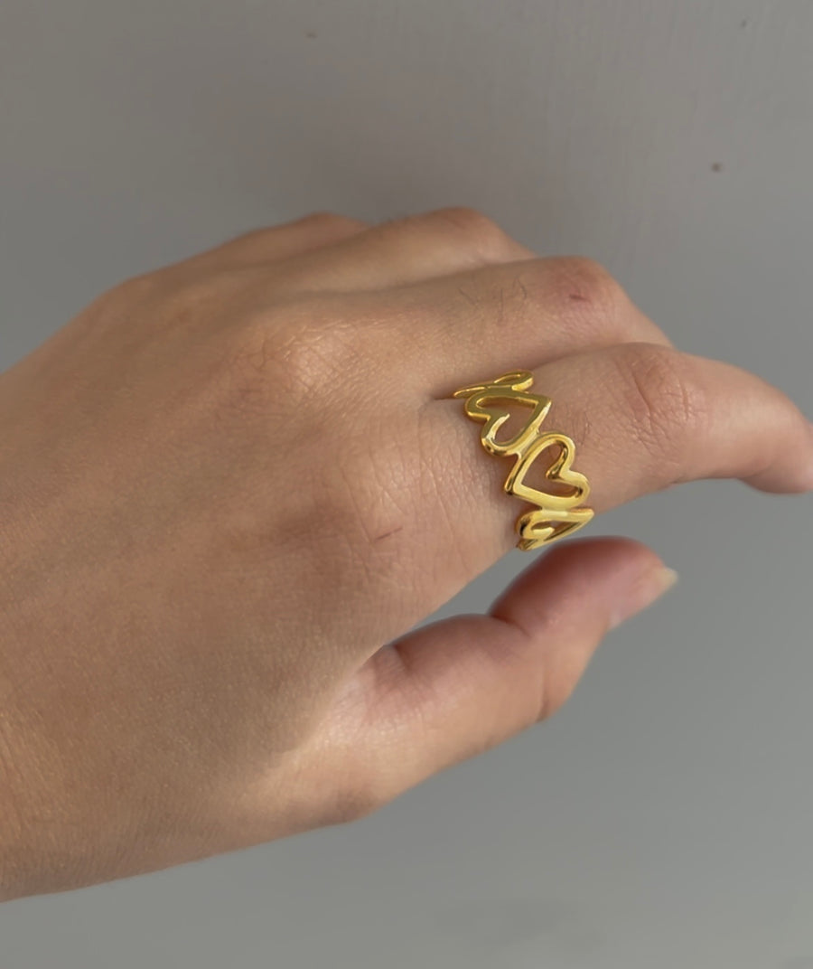 HEART LOOP 18K GOLD PLATED RING