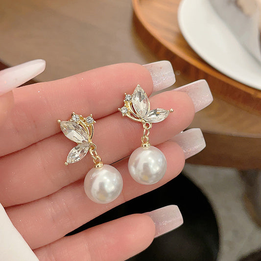 Pearl Flutter Earrings