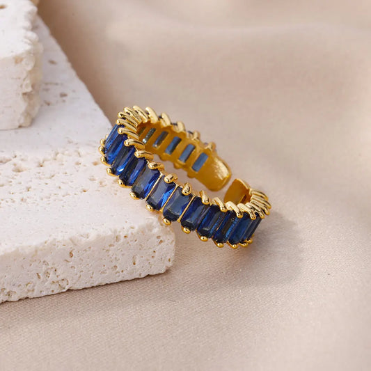 VINTAGE ELEGANCE GOLD PLATED ANTI TARNISH BLUE COLOR RING